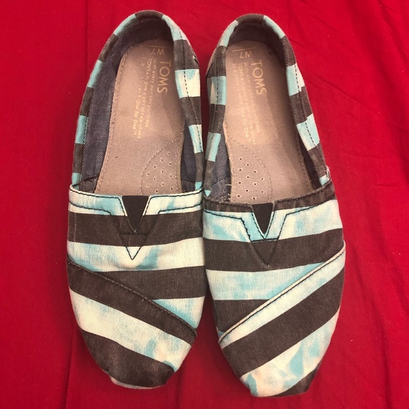 Toms Shoes - ⭐️ TOMS